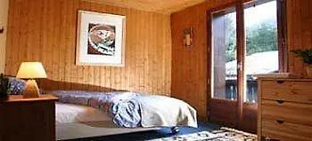 Les Frenes Bed & Breakfast