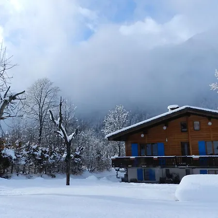 Les Frenes Bed & Breakfast *