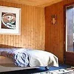 Les Frenes Bed & Breakfast