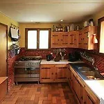Les Frenes Bed & Breakfast *