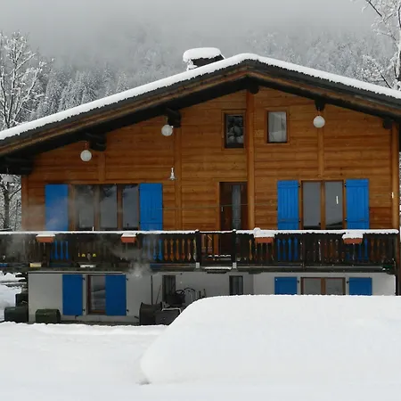 Les Frenes Bed & Breakfast *