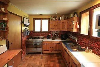 Les Frenes Bed & Breakfast *