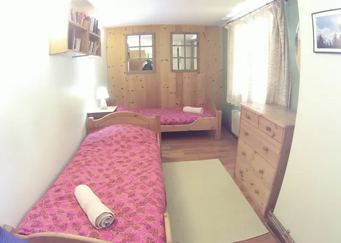 Les Frenes Bed & Breakfast *